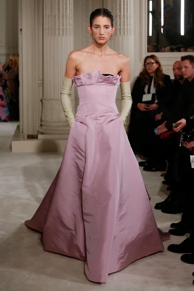 Look 50